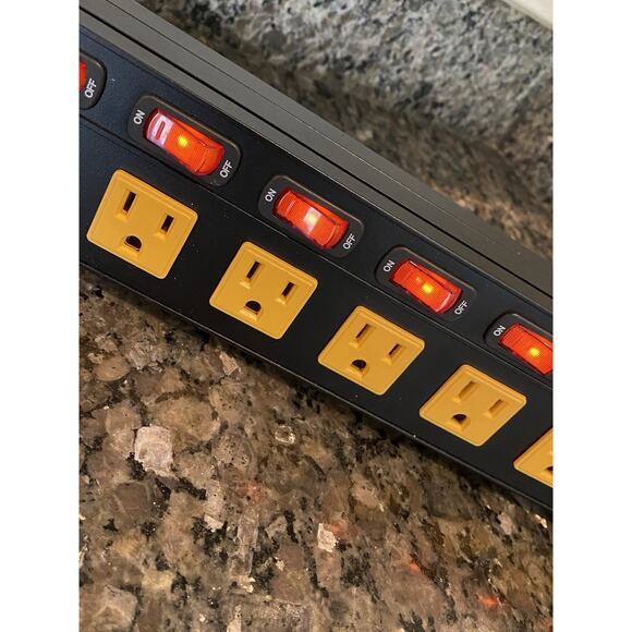 CRST 12-Outlet Surge Protector Power Strip w/ Individual Switches 27” - Picture 4 of 10